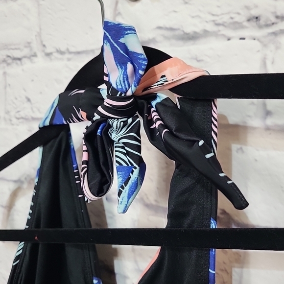 DKNY Women's Small One Tummy Control Swimsuit Black Floral Print Halter - Picture 5 of 8